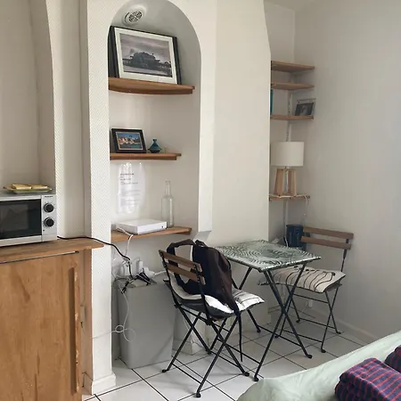 A Belleville Apartment *