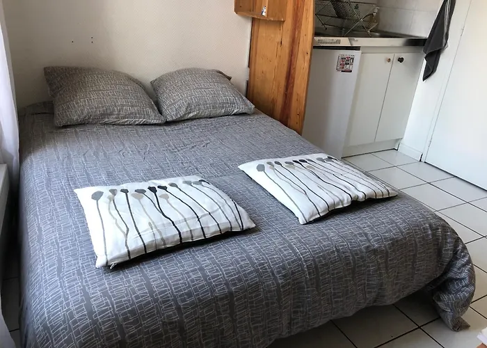 A Belleville Apartment *